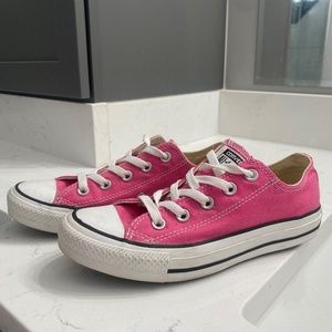 Hot pink converse